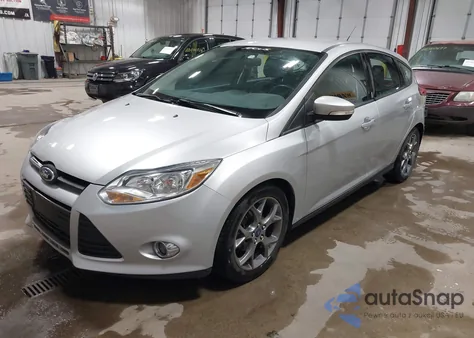2014 Ford Focus Se z USA, uszkodzony, nr VIN 1FADP3K22EL363229